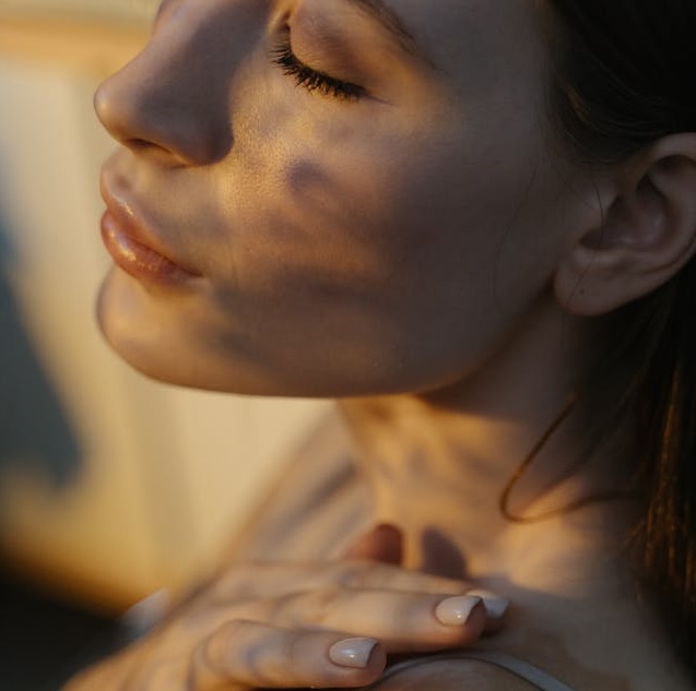 Empfindliche Haut Pflegeroutine: Schritt für Schritt zur gesunden Haut